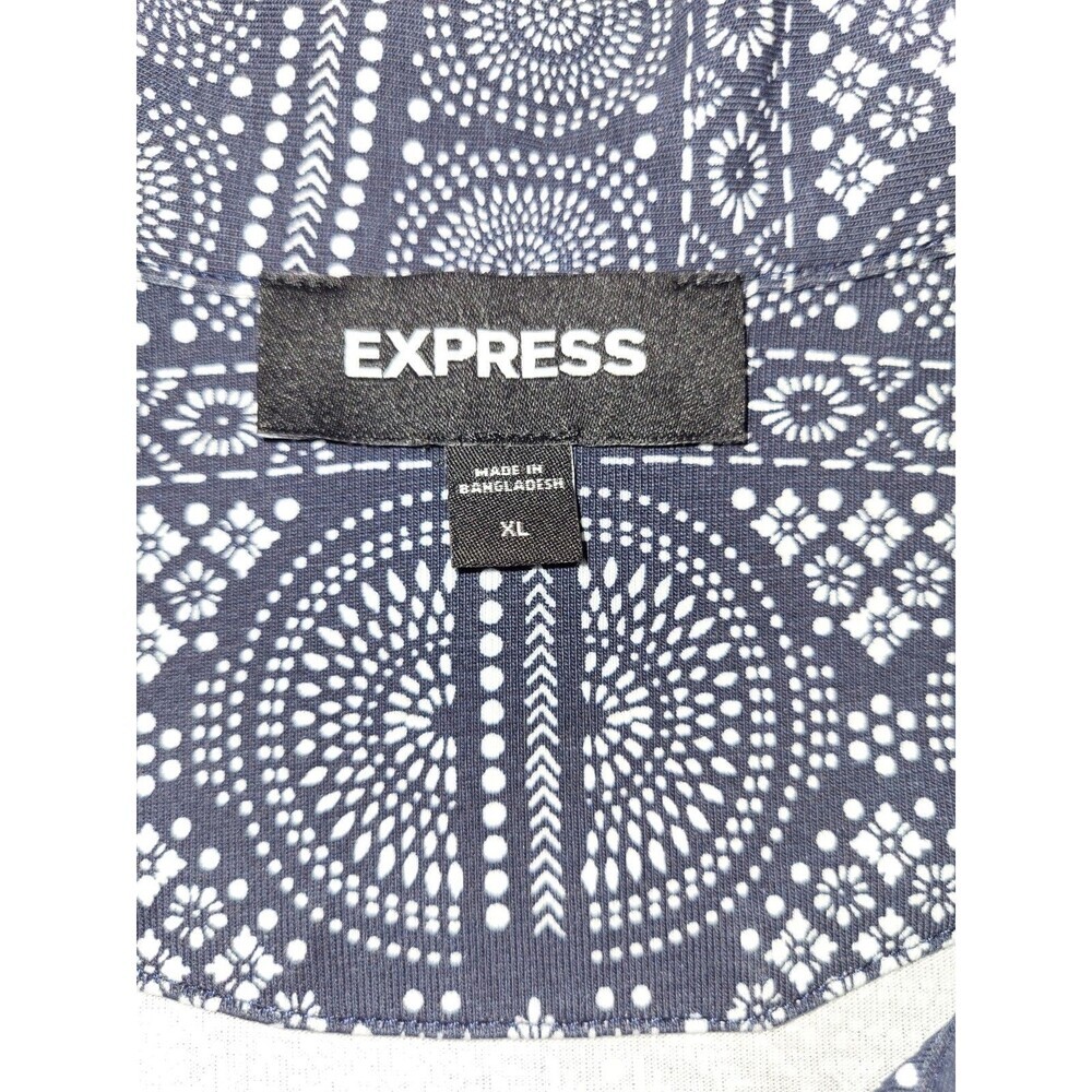 Express men's navy white geometric button-up." SZXL